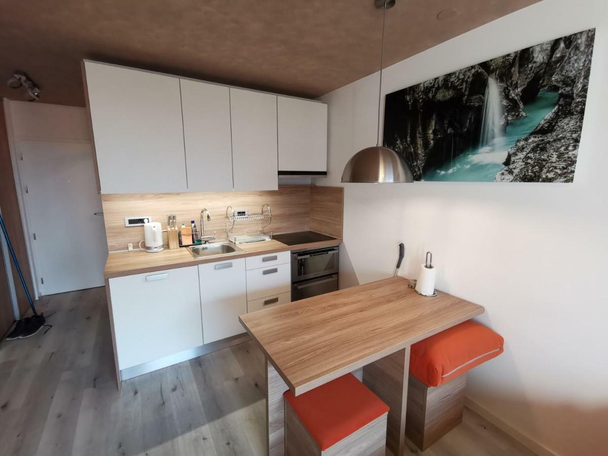 Studio Apartment Jez Бовец Екстер'єр фото